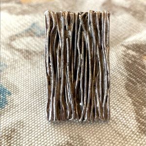 Artsy adjustable ring